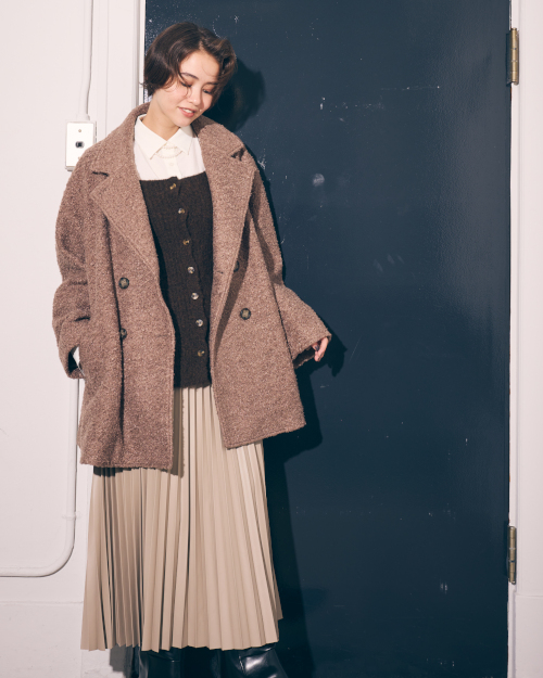 合成皮革プリーツスカート